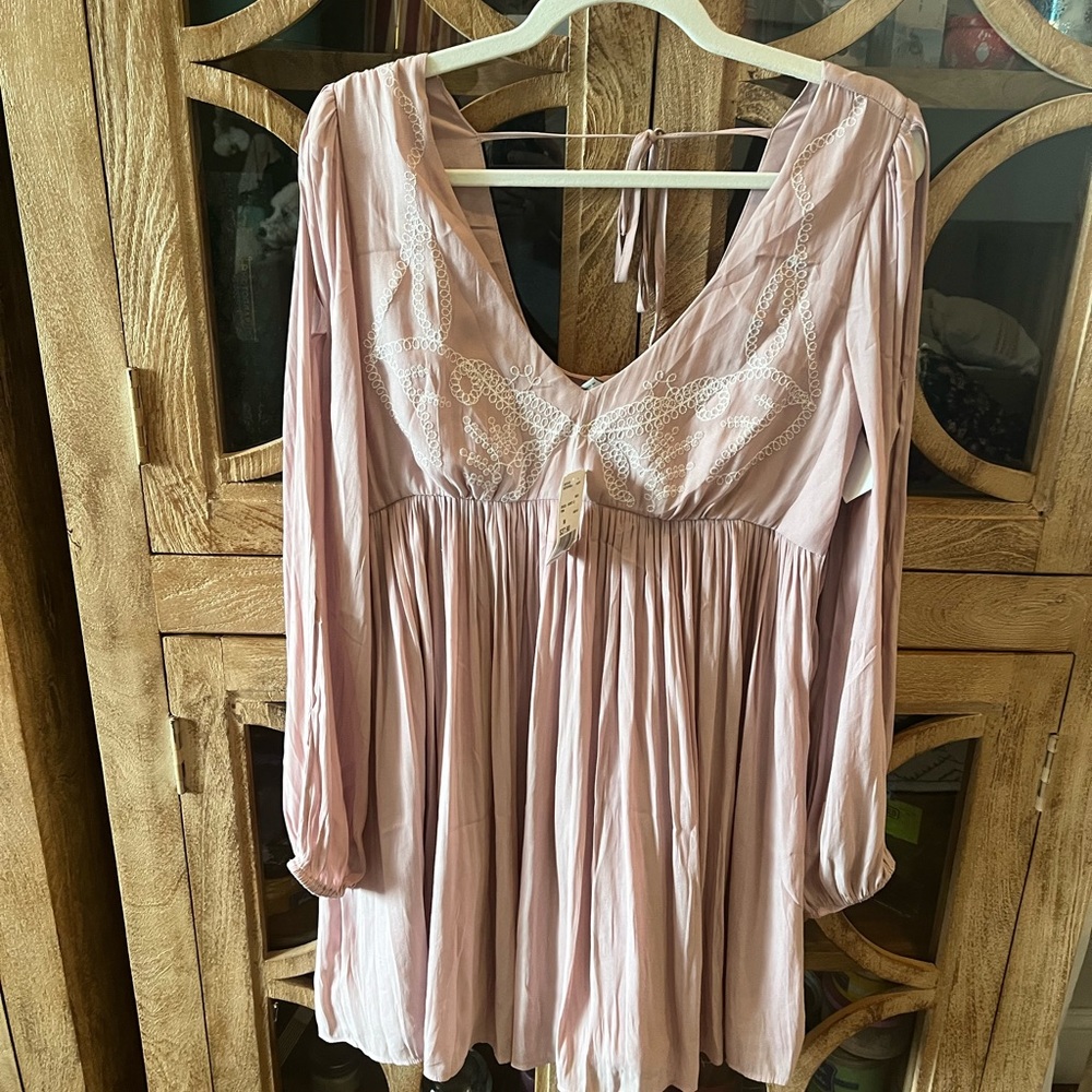 Muted Pink, Romantic dress with embroidery. Size M